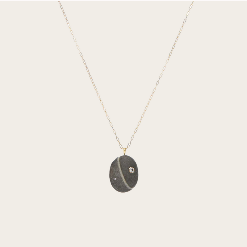 CVC Stones SIRIUS Necklace / grey stone with two white vein