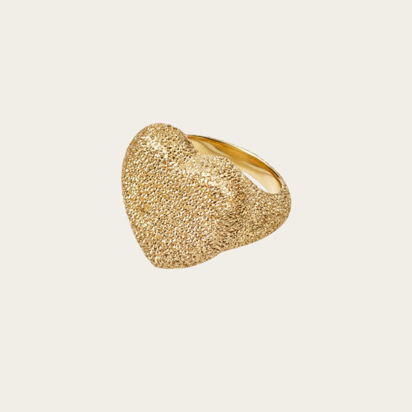 Carolina Bucci Cuore Ring Florentine Finish