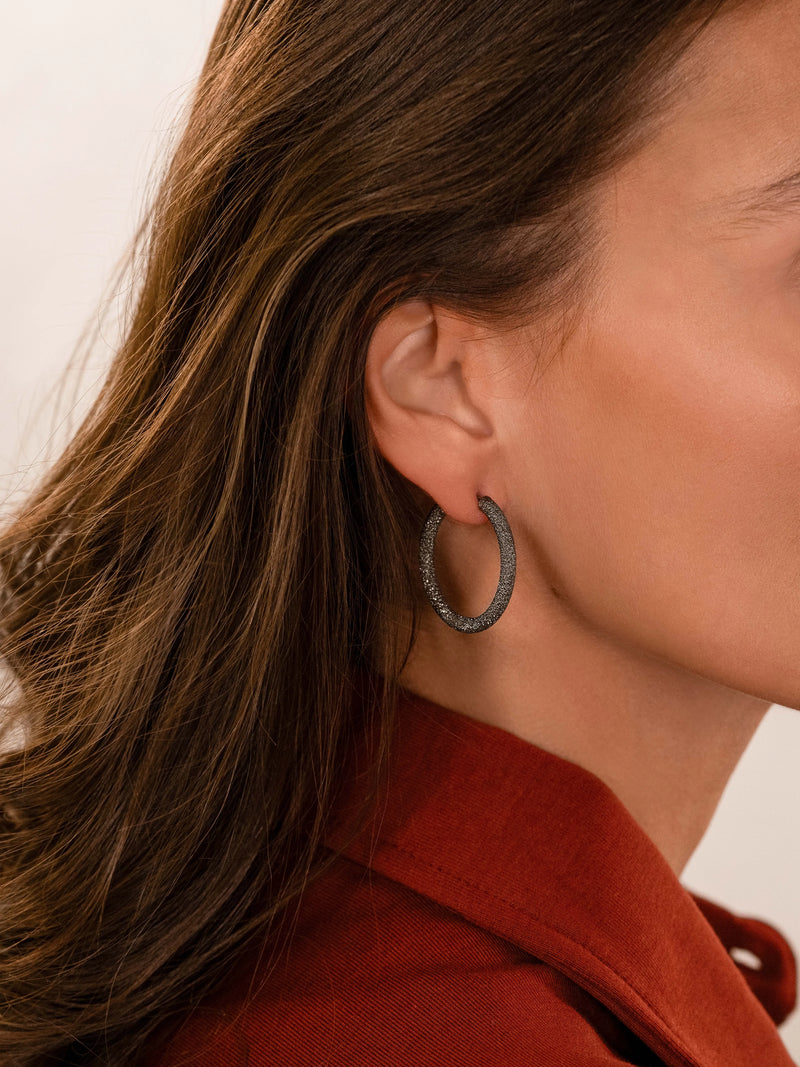 Carolina Bucci Small Thick Round Hoops Florentine Finish