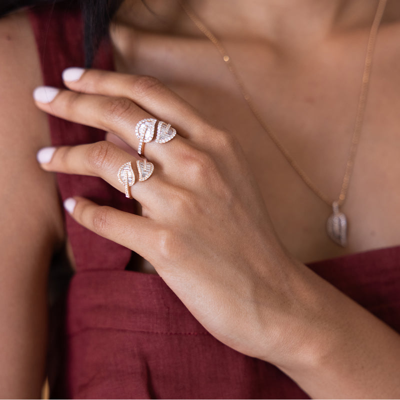 Anita Ko Medium Leaf Ring