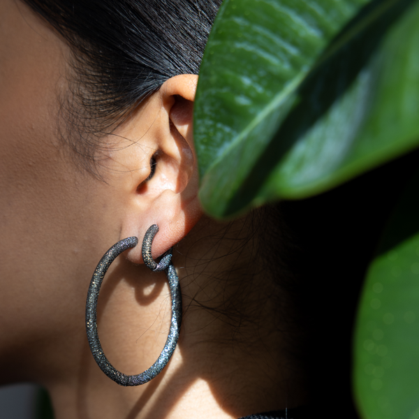 Carolina Bucci Large Thick Oval Hoops Florentine Finish