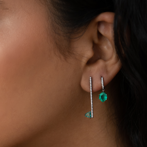 Eva Fehren Emerald Off-Set Shield Stud