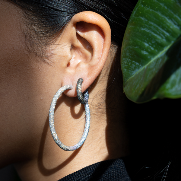 Carolina Bucci Large Thick Round Hoops Florentine Finish