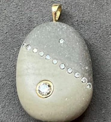 CVC Stones BILATERAL Necklace / grey stone, white diamonds 0.43cts and 18" chain 18k