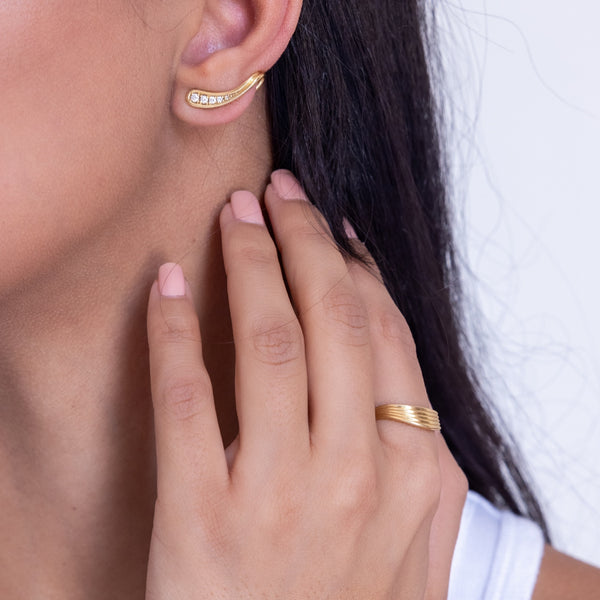Fernando Jorge Fluid Diamonds Side Earrings